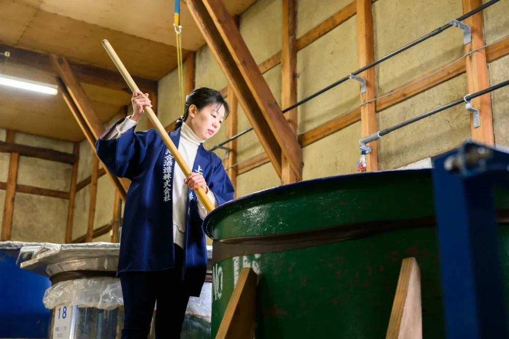 니시카와 아키코: 가와이 주조 제16대째 구라모토 모리지